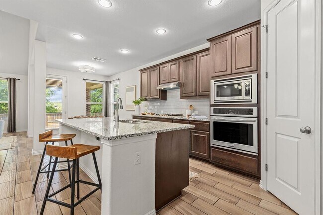 Building Photo - 2953 Diego Dr