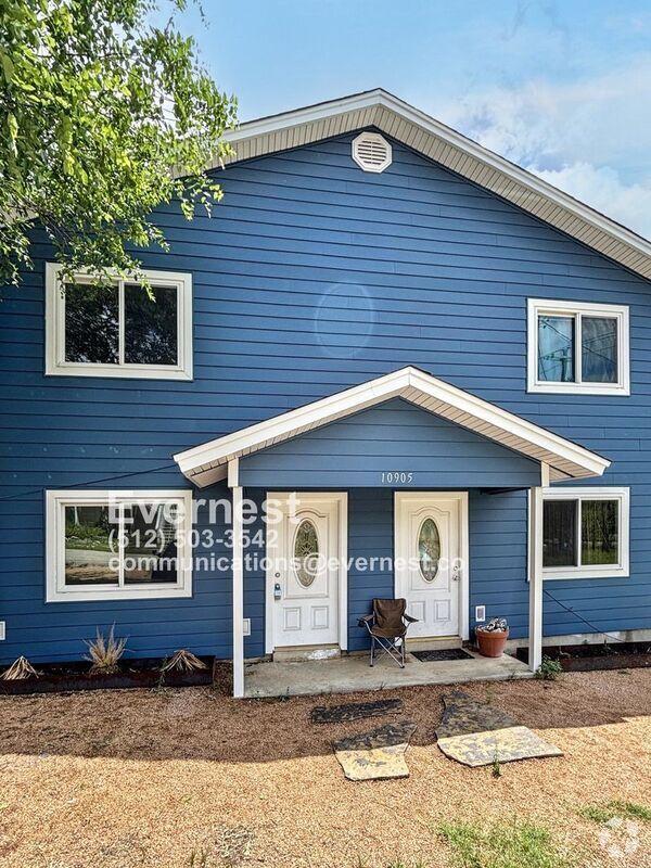Building Photo - 10905 Elm St