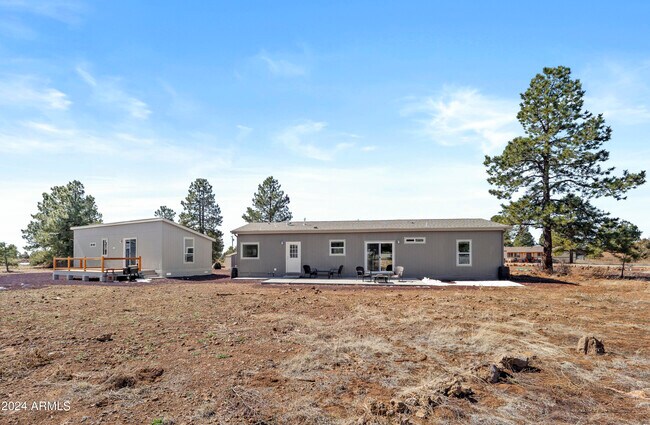 Building Photo - 401 Kaibab Ave