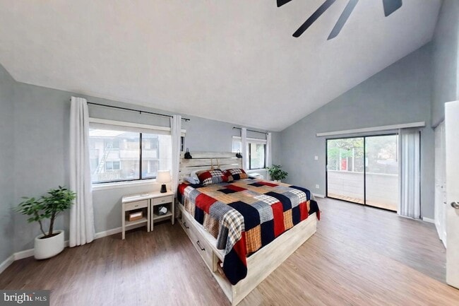 Building Photo - 18428 Point Seneca Pl