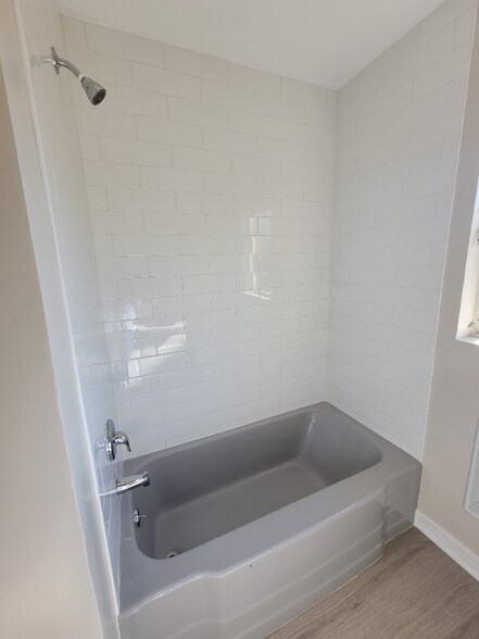 Building Photo - 13531 Wyandotte St