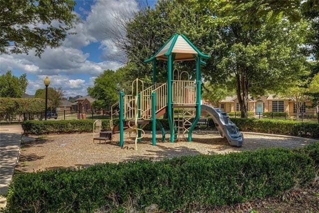 Building Photo - 6510 Valley Forge Dr