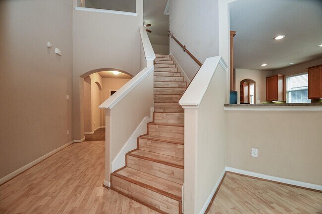 Building Photo - 21502 Venture Park Dr