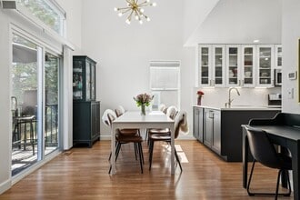 Building Photo - 941 Reynolds Farm Ln