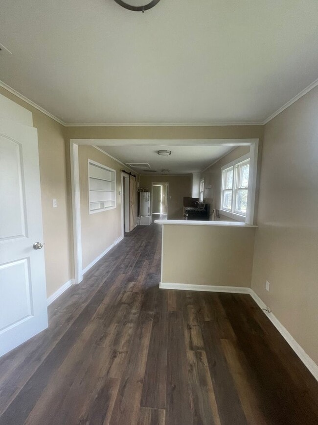 Building Photo - 1220 S Francis Ave