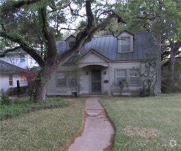 Building Photo - 3207 Cherry Ln