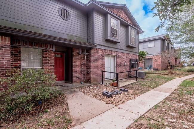 Building Photo - 1228 Ave O