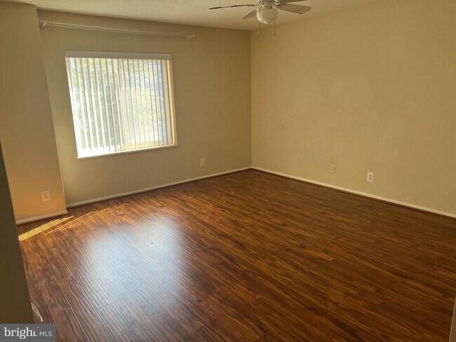 Building Photo - 8340 Greensboro Dr