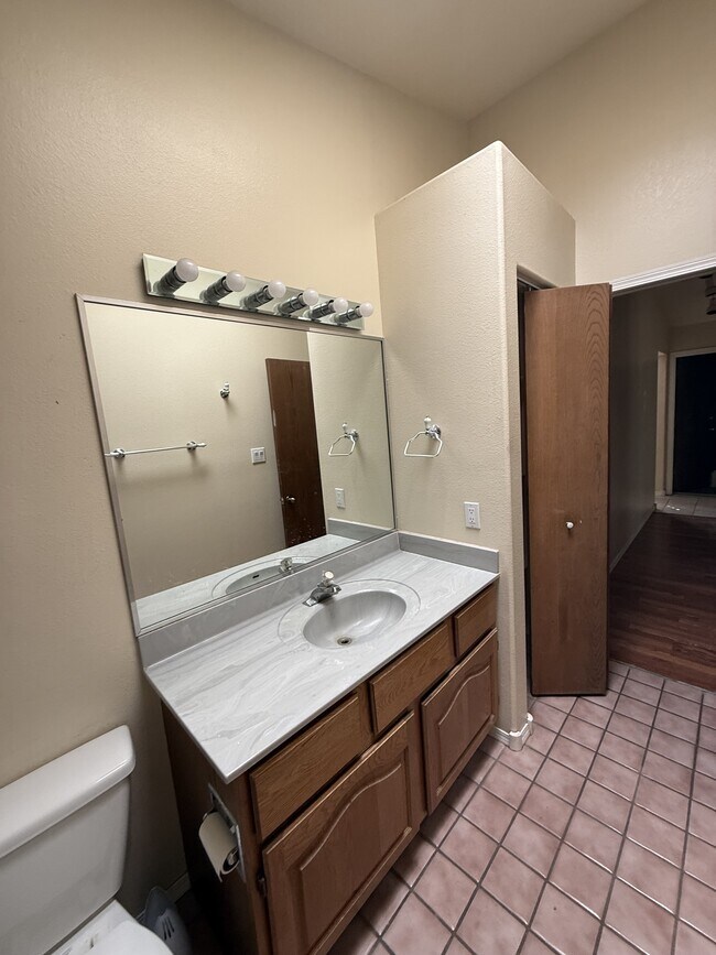 Building Photo - 6717 Tesuque Dr NW