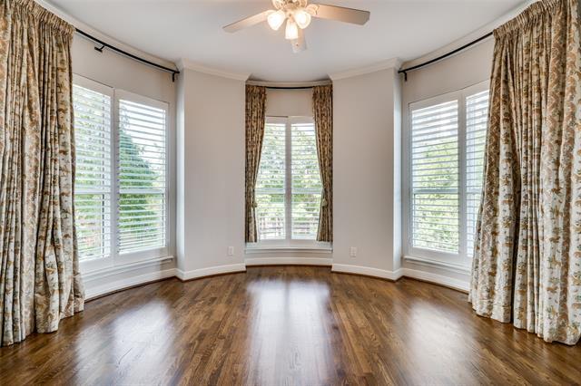 Building Photo - 3401 Lee Pkwy