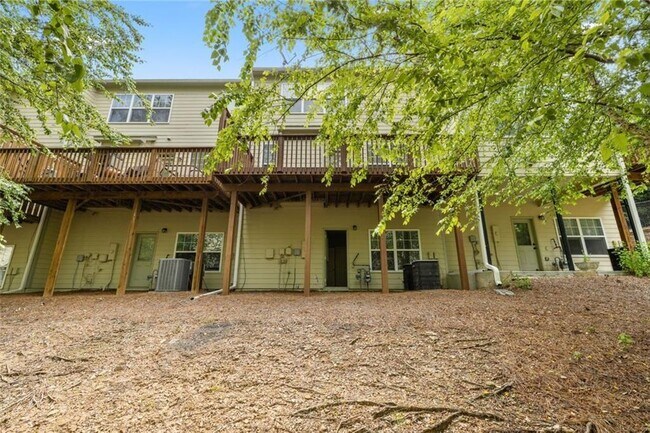 Building Photo - 3642 Gambrell Ln