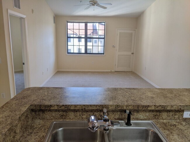 Building Photo - 1bd/1bath Condo at THE REGISTRY @ MICHIGAN...