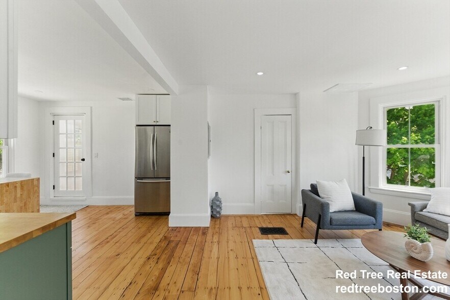 Building Photo - 80 Shirley St