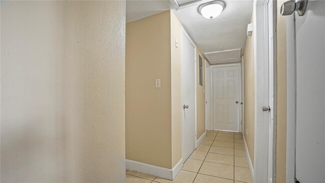 Building Photo - 5717 Lawndale Rd