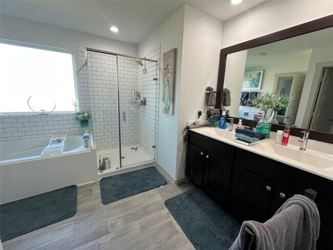 Building Photo - 827 Teal Moon Dr