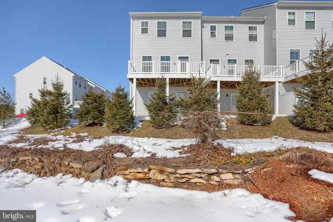 Building Photo - 1 Taube Ct