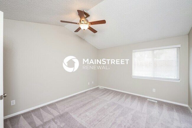 Building Photo - 4 Bedroom Pet-Friendly Home in Aurora, CO with Main Street Renewal