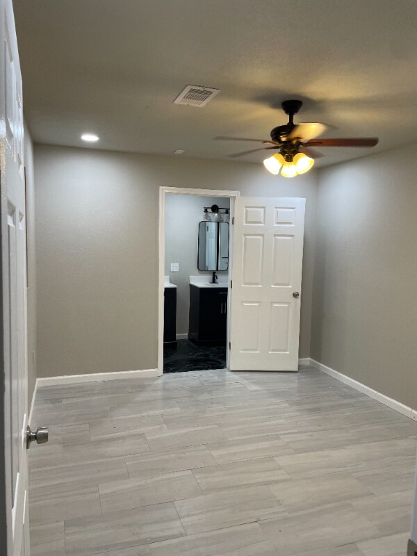 Building Photo - 3313 Pine St