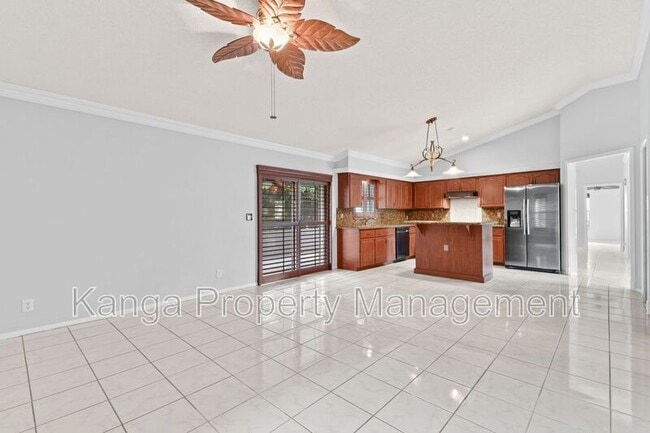 Building Photo - 4105 Shelley Rd S