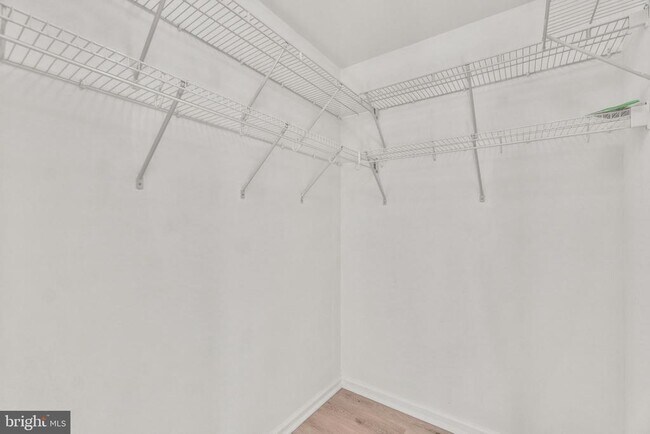 Building Photo - 8378 Montgomery Run Rd