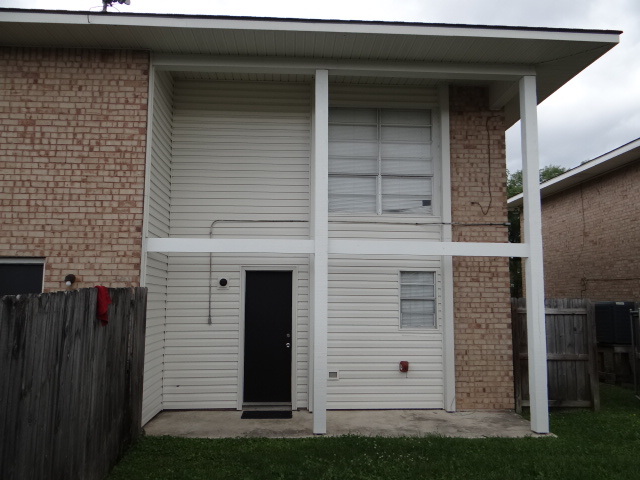 Building Photo - 2630 Kelli Dr