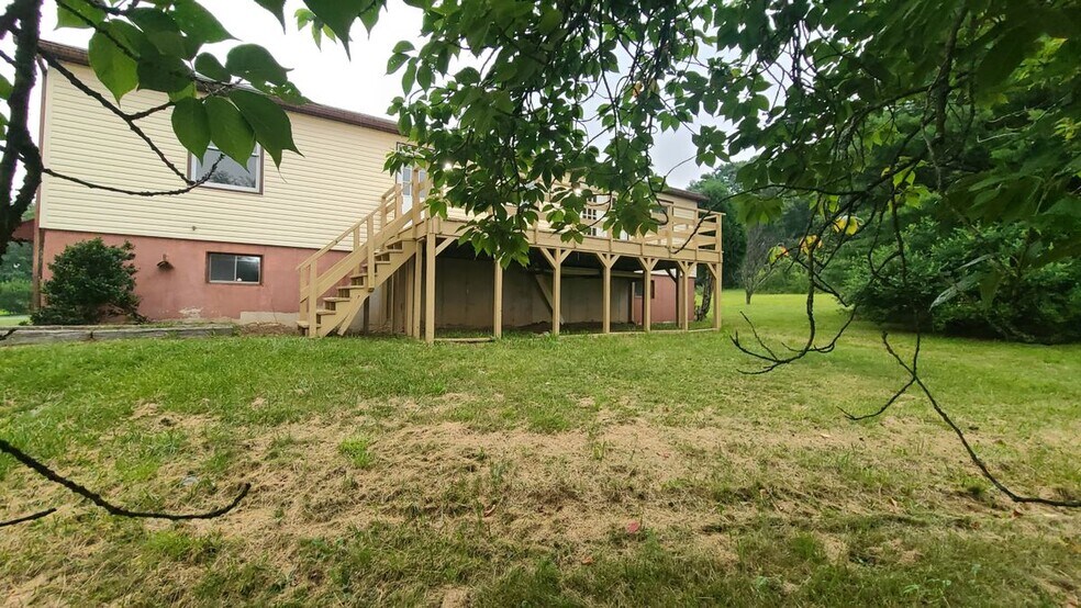 Building Photo - 15 Sei Pike Ln