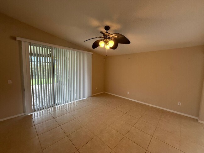 Building Photo - 3067 Santa Marcos Dr