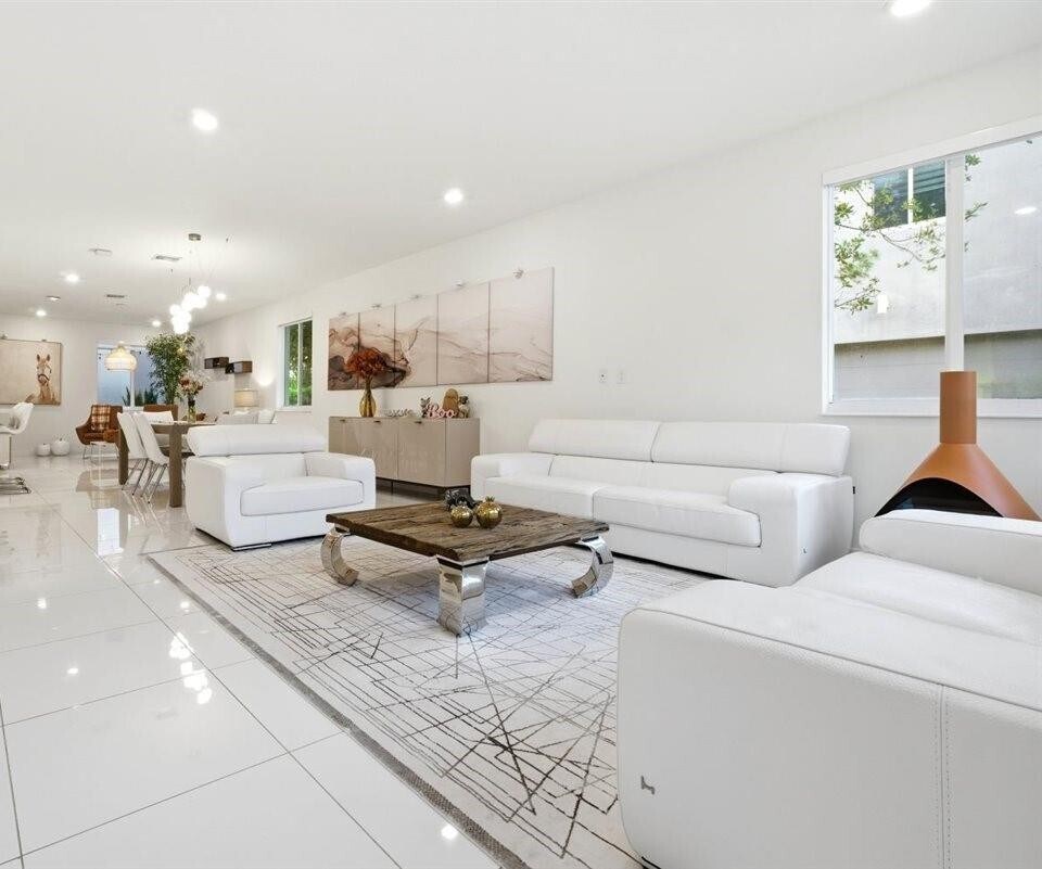 Building Photo - 6611 NW 102nd Path