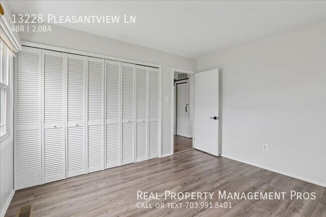 Building Photo - 13228 Pleasantview Ln