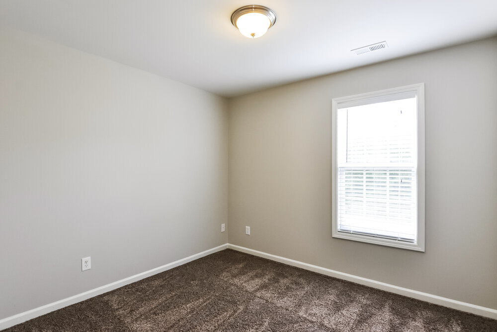Building Photo - 402 Star Ruby Dr