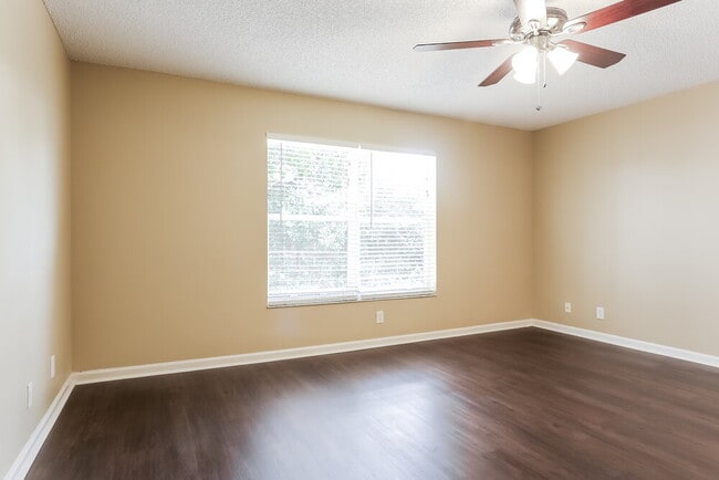 Building Photo - 4434 NW 65th St