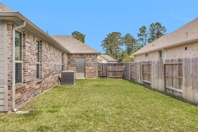 Building Photo - 31411 Raleigh Creek Dr