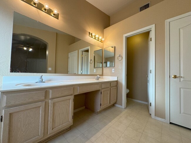 Building Photo - ***MOVE IN SPECIAL**SPRINGS IN CHANDLER 3 ...