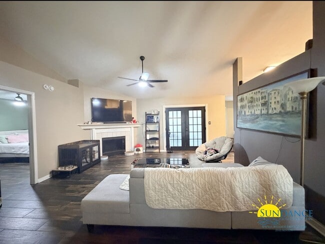 Building Photo - Great 3 Bedroom Home in Crestview!