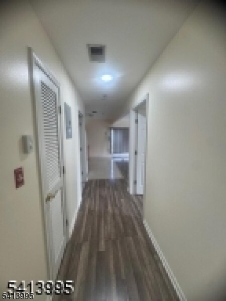 Building Photo - 620 1st Ave