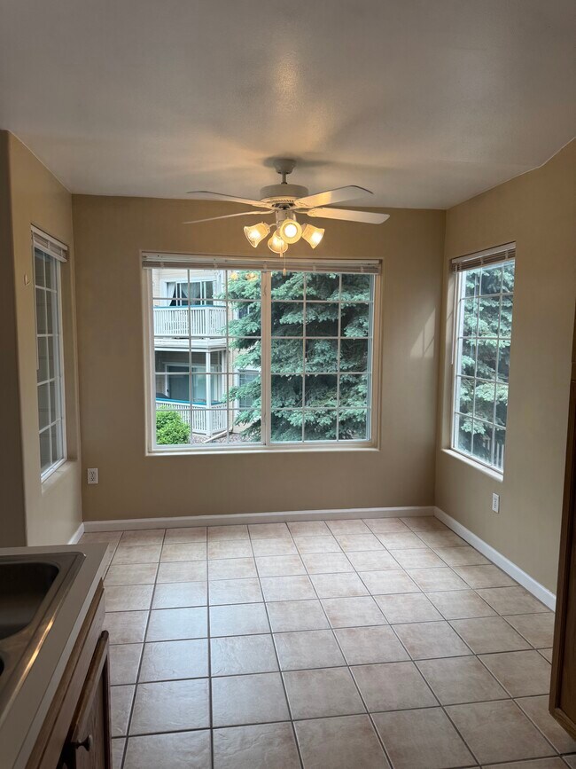 Building Photo - 8438 S Thunder Ridge Way