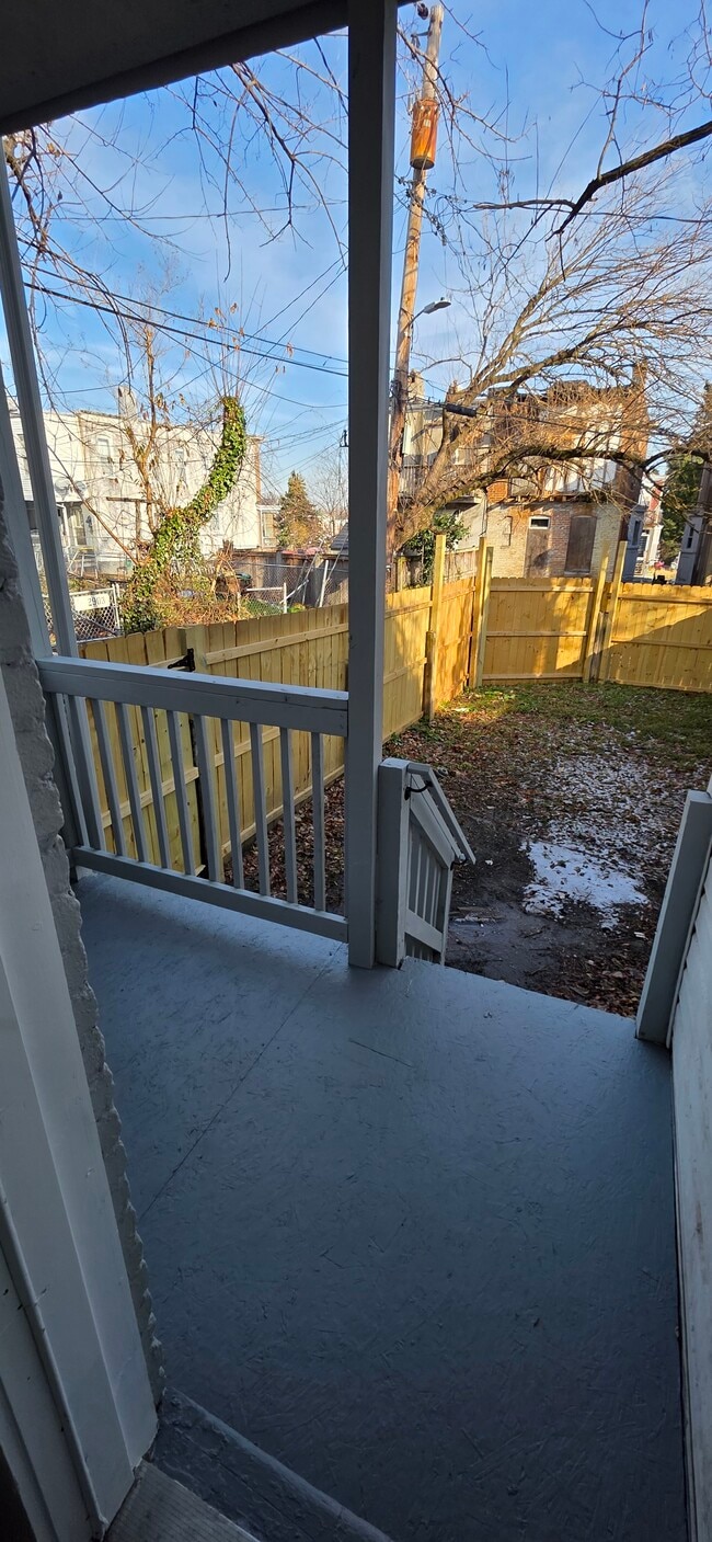 Building Photo - 1411 Bloomingdale Rd