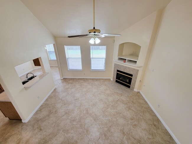 Building Photo - 14938 Brightbrook Dr