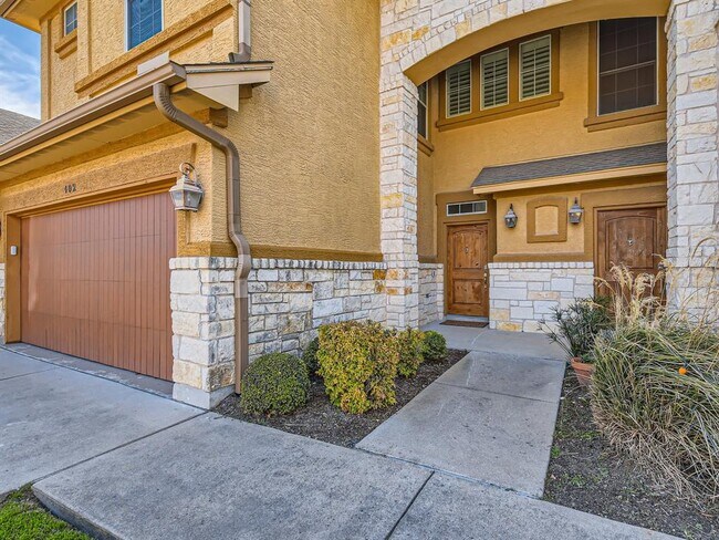 Primary Photo - 2210 Onion Creek Pkwy