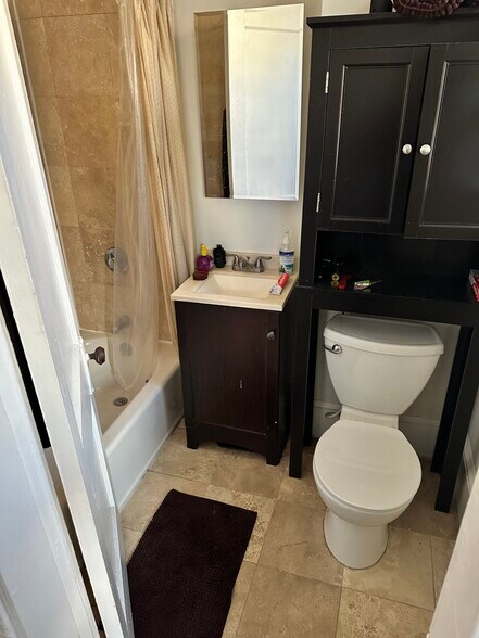 Building Photo - 15 Washington St S