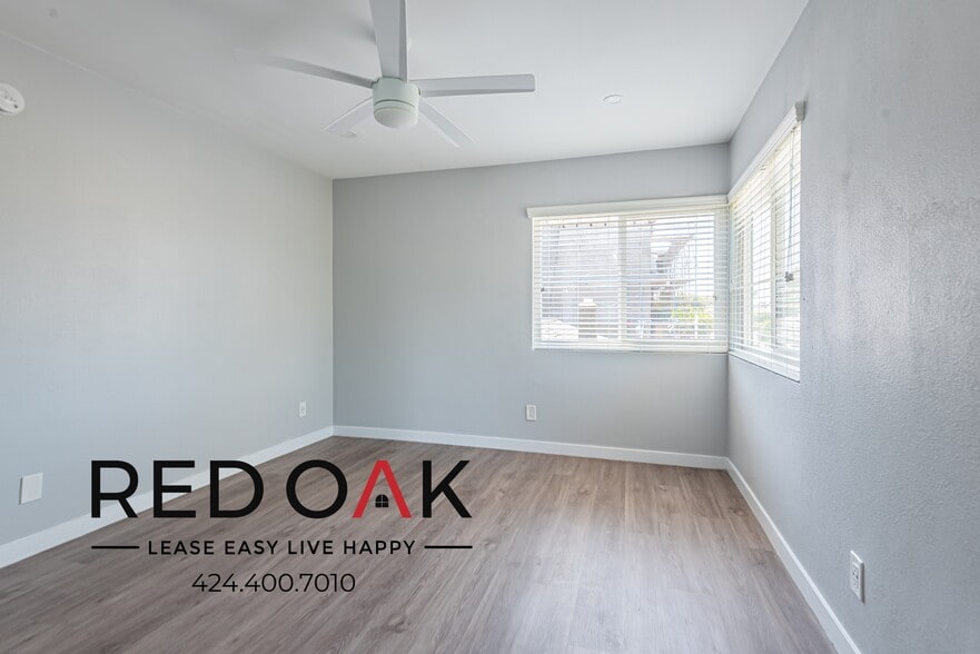 Building Photo - 1942 S Garth Ave