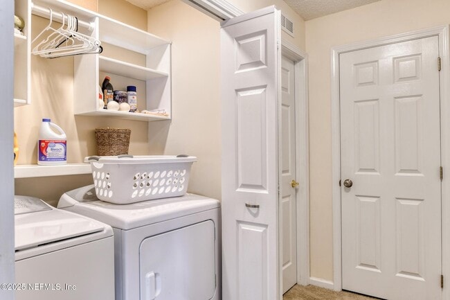 Building Photo - 7596 Fawn Lake Dr N