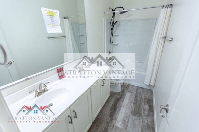 Building Photo - 1953 W Kinfield Trail