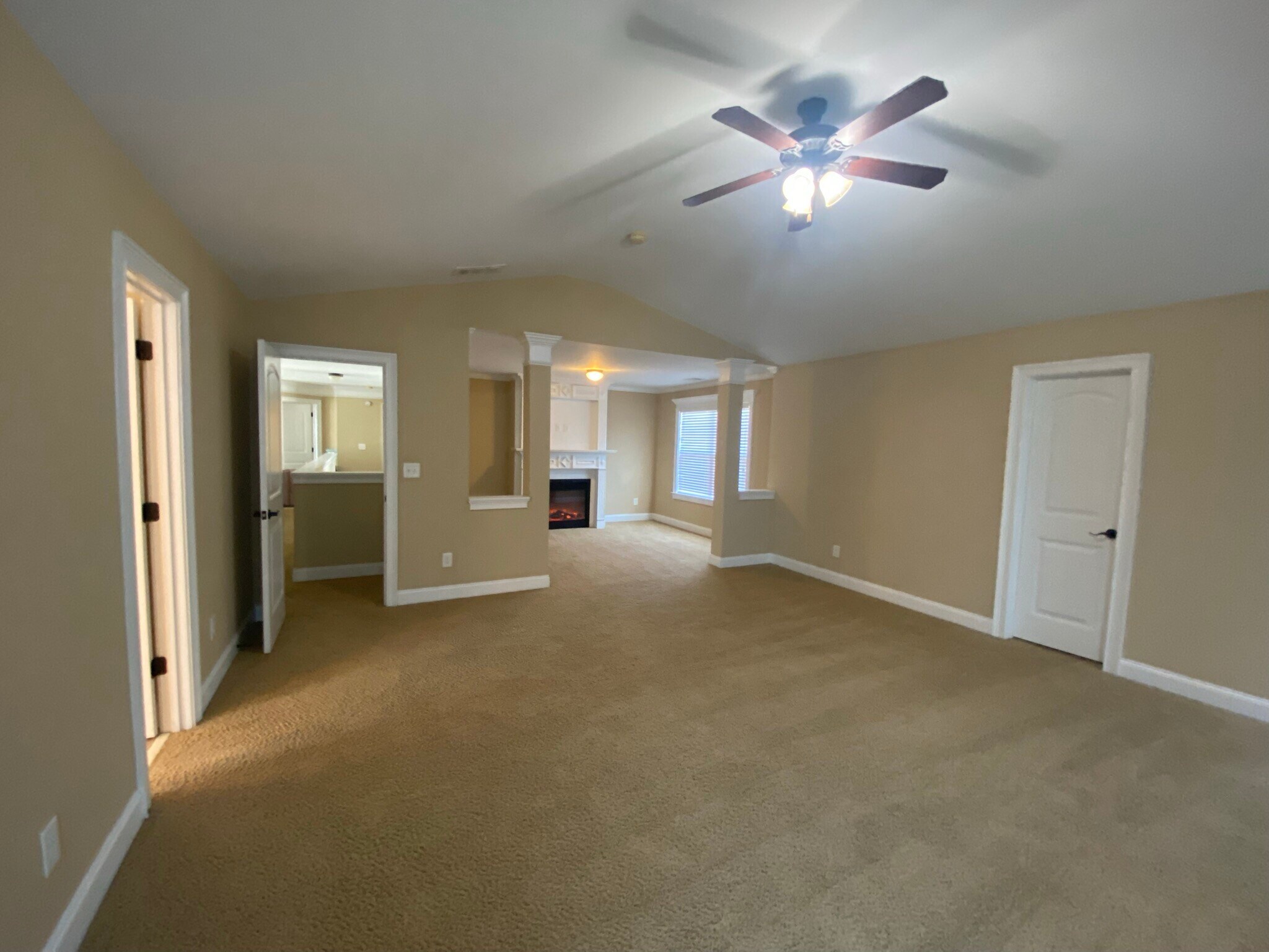 Building Photo - 319 Haywood Dr
