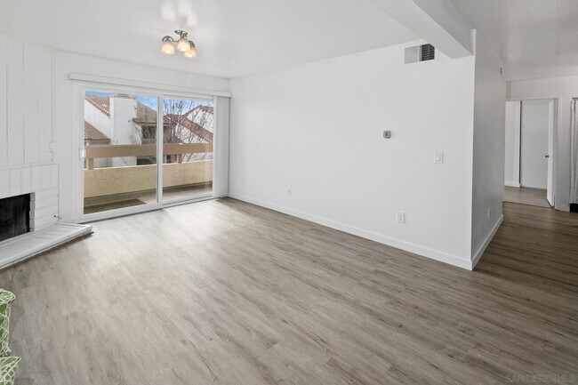 Building Photo - 6877 Caminito Mundo