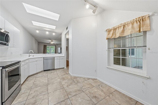 Building Photo - 22128 Little Lagoon Ct