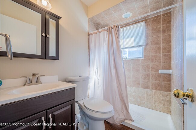 Building Photo - 260 Hancock Ave