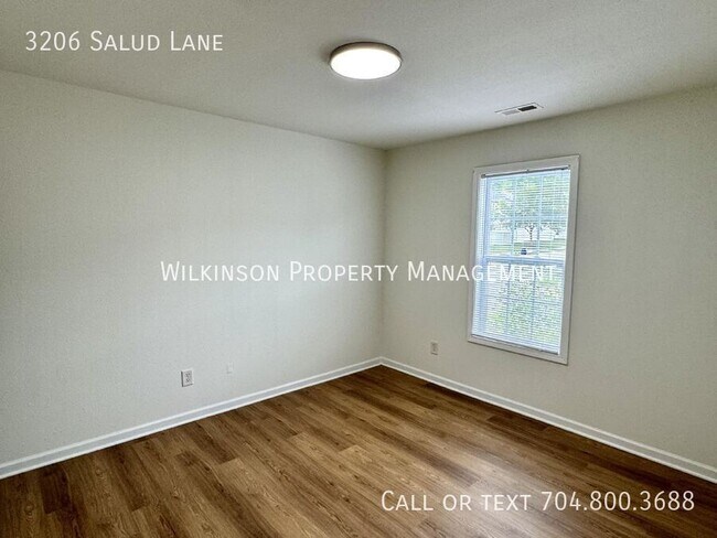 Building Photo - 3206 Salud Ln