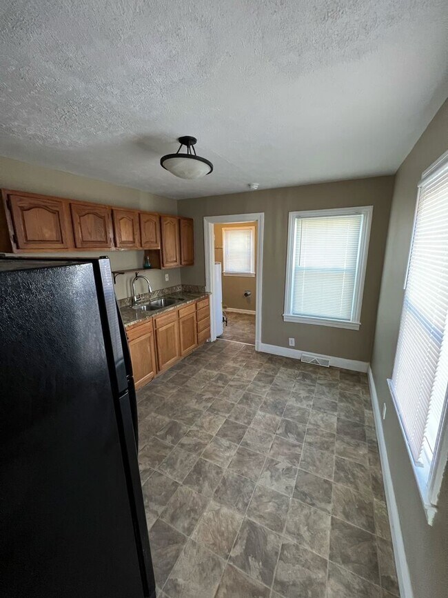 Building Photo - Cute Cape Cod Across From A Park