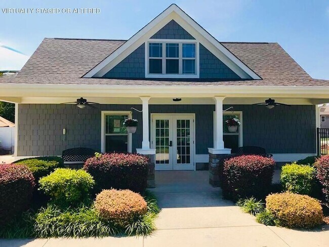 Building Photo - 9015 Seven Lakes Dr